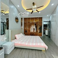 Bán Nhà Mercedes Đỗ Cửa, 50M2, 5 Tầng, Gần Trường Chinh, Chỉ 10M Ra Phố, 2 Mặt Thoáng.