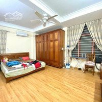 Bán Nhà Lạc Long Quân 65M2 13 Tỷ Dân Xây 4 Tầng 4 Ngủ Ngõ Nông Gần Phố