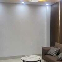 Nguyễn Lương Bằng 10m ra phố, 6 tầng 46m2 mới tinh thang máy 5 phòng khép kín cho thuê 40tr/ tháng