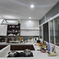 Cho Thuê Nhà Đẹp Đường Nhánh Thảo Điền, Quận 2. Dtsd 210M2. Giá Thuê 75 Triệu/Tháng