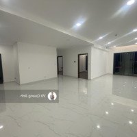 Bán Nhanh Căn Hộ Diamond Brilliant 112M2 2 Phòng Ngủ Giá Bán 6.15 Tỷ Bao Hết 102% View Hồ Bơi