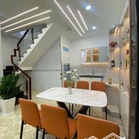 Bán Gấp Nhà Bùi Minh Trực,Q8,Giá Tl/40M2, Gần Siêu Thị, Công Viên,Shr, Hxh. Liên Hệ: 0922811690 Ngân