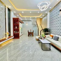 Ngộp Vốn Cần Bán Nhà Phan Văn Trị, Gò Vấp. Giá Bán 3 Tỷ 100 Triệu/70M2. 1 Trệt 3 Lầu, 4Pn- 5 Vệ Sinh Sổ Sạch