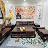 Nhà 2 Mặt Ngõ Kim Mã, Thông Sang 5 Hướng Khác Nhau, 42M2, Mặt Tiền 5.5M, Tặng Full Nội Thất, Giá Rẻ