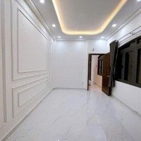 Cuối Năm Bán Gấp Nhà Nguyễn Trãi P.3 Quận 5 - Giá Bán 3 Tỷ 3 / 40M2 Sổ Riêng Đầy Đủ Nội Thất