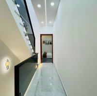 Cô Mai Bán Gấp Nhà Hoa Phượng,Phường 10,Phú Nhuận. Giá Bán 2Tỷ980/44M2.Sổ Hồng Riêng Chính Chủ,Nhà Mới