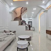 Bán Nhà 3 Tầng Mặt Tiền Đường Hồ Thị Kỷ, Quận 10 45M2 Shr 1T2L Tiện Ích Xung Quanh, Giá Chỉ 4,28 Tỷ