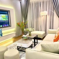 Cần Bán Trước Tết Căn 2 Phòng Ngủ68M2 Garden Hill 99 Trần Bình Giá Bán 4.2 Tỷ Lh : 0365775556