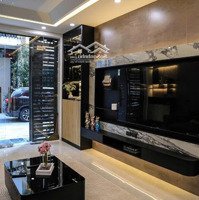 Bán Nhà Phân Lô Vĩnh Phúc, Ba Đình: 55M2, 6 Tầng, Giá Bán 23 Tỷ, Nhà Đẹp Đón Tết.