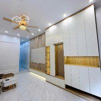 Nhà 5 Tầng Mới Ô Tô Đỗ Cửa Nhuệ Giang Hà Đông