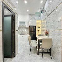 Bán Nhà Gần Chợ Hoà Hưng. Giá Bán 3,2 Tỷ. Cách Mạng Tháng 8, Phường 10, Quận 3. Liên Hệ: 0765369477. Sổ Sẵn