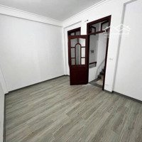 Cho Thuê Nhà Riêng Núi Trúc -Giảng Võ Gần Ô Tô 30M2 4,5 Tầng Giá 14 Triệu