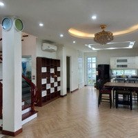 Cho Thuê Biệt Thự Mimosa - Ecopark, 30 Triệu Vnd, 189 M2, 4 Phòng Ngủ 4Wc