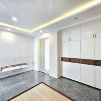 Nhà Bán Mới Xây 1 Trệt 3 Lầu Xe Hơi Đậu Trong Nhà Giá Bán 4,05 Tỷ Hoàn Công 192M2 Sử Dụng 5Pn