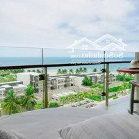 Cần Bán Căn Hộ Góc Hyatt Regency, 13,5 Tỷ, 127M2, 2 Phòng Ngủ 2 Vệ Sinhview Biển, Sổ Hồng Công Chứng Ngay