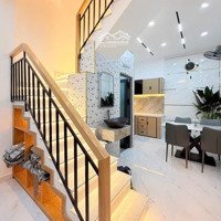 Kẹt Vốn Bán Gấp Nhà Hẻm 5M. Giá Bán 3,25 Tỷ. Nguyễn Tiểu La, Phường 8, Quận 10. 60M2. Liên Hệ: 0765369477