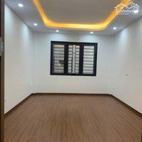 Bán Nhà Phân Lô Ngõ 120 Dương Văn Bé (Cấp 1, 2 Vĩnh Tuy),35M2X5T, Xây Mới Cách Ô Tô 10M Giá Bán 6.9 Tỷ.