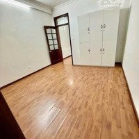 Cho Thuê Nhà Ngõ Nguyễn Khangdiện Tích80M2 X 4 Tầng, Ngõ Ô Tô, 20 Triệu