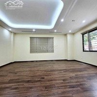 |Thuê Ngay| Cho Thuê Văn Phòng Nguyễn Khang, Cầu Giấy, Hà Nội, 5,5 Triệu, 35M2 Giá Tốt Chỉ Với