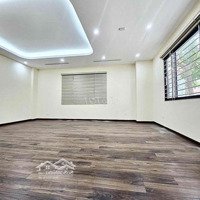 |Thuê Ngay| Cho Thuê Văn Phòng Nguyễn Khang, Cầu Giấy, Hà Nội, 5,5 Triệu, 35M2 Giá Tốt Chỉ Với