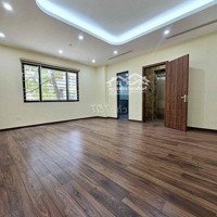 |Thuê Ngay| Cho Thuê Văn Phòng Nguyễn Khang, Cầu Giấy, Hà Nội, 5,5 Triệu, 35M2 Giá Tốt Chỉ Với