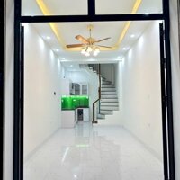 Bán nhà ngõ Lệnh Cư 30m2 nhà đẹp ngõ nông rộng về ở luôn 6.3 tỷ