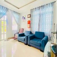 Chị Hiền định cư nước ngoài cần bán nhà hẻm 5m Trường Chinh, Phường 14, Tân Bình.giá 5tỷ DT142,6m2