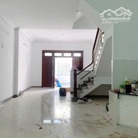 Cho Thuê Nhà 3 Tầng 3 Phòng Ngủ 3 Vệ Sinh 100M2 Ngang 5M. 12 Triệu/Th