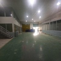 Thuê Kho Xưởng Quận 7Diện Tích360M2 Có Sẵn Văn Phòng, Wc, Pccc Chuẩn