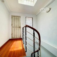 Minh Khai, Hai Bà Trưng,Diện Tích28/32M2 X 5 Tầng,Mặt Tiền3M, Giá Nhỉnh 5 Tỷ, Nhà Hai Mặt Thoáng.