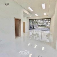 Chính Chủ Cần Cho Thuê Căn Shophouse 75M2, Diện Tích Sử Dụng 275M2, Nhà Mới Đầy Đủ Điều Hòa.