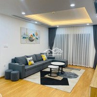 Hot Căn Hộ 135M2 3N 2 Vệ Sinhnhà Full Đồ Sẵn Sổ Giá Rẻ Nhất 7,2 Tỷ Tòa S Goldmark. Liên Hệ Ms Vân Hà