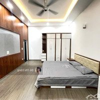 7.3 Tỷ - Phân Lô - Kim Đồng - Giáp Bát - 40M2 - Full Nội Thất - 20M Ra Ô Tô Tránh - Siêu Thoáng.