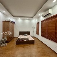 Hàng Siêu Hiếm , Bán Nhà Lạc Long Quân, 38M2, Mặt Tiền 5,5M . 8,7 Tỷ