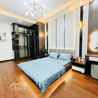 Bán Gấp Nhà Khu Vực Lạc Long Quân, Cầu Giấy. 40M2 X 5T, Sát Phố Ô Tô, Nở Hậu. Liên Hệ: 0865739823