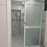 Cho Thuê Căn Hộ Lầu 8 Chung Cư H2 Hoàng Diệu P. 8 Quận 4 Giá Bán 18,5 Triệu 102M2