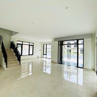 Cần Bán Gấp Bt Tại Vinhomes Golden Avenue Móng Cái, 12 Tỷ, 144M2, 3 Phòng Ngủ 2Wc