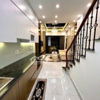 Chính Chủ Cần Bán Gấp Nhà Đội Cấn, Full Nội Thất Mới, 30M2, Hơn 5 Tỷ