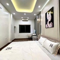 Chính Chủ Cần Bán Gấp Nhà Đội Cấn, Full Nội Thất Mới, 30M2, Hơn 5 Tỷ