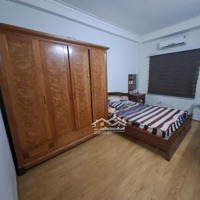 Dân Xây Bồ Đề, 5 Tầng, Ngõ Thông, Ô Tô 7 Chỗ Đỗ Cửa, Gần Hồ. Hơn 9 Tỷ