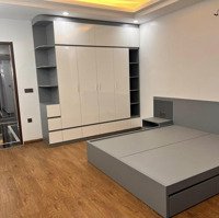 Hàng Hiếm Tại Đê La Thành, 12,5 Tỷ, 60M2, 4 Phòng Ngủ 3 Vệ Sinh Nhà Riêng, Pháp Lý Đầy Đủ