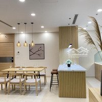 Bán Căn Hộ 2 Phòng Ngủ View Hồ Tây Siêu Đẹp, Full Nội Thất, Có Sổ Lâu Dài