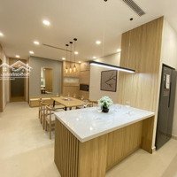 Bán Căn Hộ 2 Phòng Ngủ View Hồ Tây Siêu Đẹp, Full Nội Thất, Có Sổ Lâu Dài