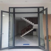 Cho Thuê Nhà 1T/1 Lầu, 2 Phòng Ngủ 2 Vệ Sinh 100M2 Sử Dụng Đường 28 Nguyễn Xiển, Quận 9 Giá Chỉ 6 Triệu/Tháng Cọc 1