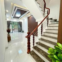 Siêu Phẩm Nhà Đẹp Ngay Phạm Văn Hai,Tân Bình-Giá:3,92Tỷ/73,1M2(4,3X17M).Gần Chợ Phạm Văn Hai.sổ Đẹp