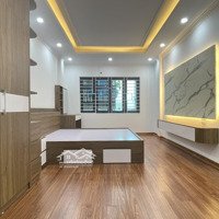 Bán Nhà Hồ Tùng Mậu,Cầu Diễn,Nam Từ Liêm. Diện Tích: 40M X 5T.mt 5M. Giá Bán 7.2 Tỷ. Liên Hệ: 0984056396