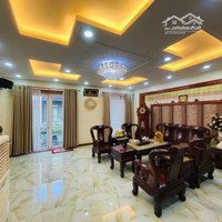 Biệt Thự - Tân Sơn Nhì Tân Phú, Đẹp Lung Linh - 2 Ô Tô Ngủ Trong Nhà - 120M2