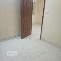 Cho Thuê Căn Hộ Chung Cư B1 Trường Sa, 2 Phòng Ngủ, Nhà Trống, Giá Bán 9 Triệu/Tháng 0902509315