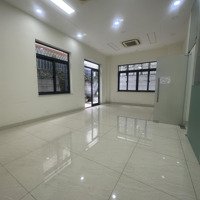 Cho Thuê Văn Phòng Tầng Trệt Vớidiện Tích150M2 Khu Him Lam Quận 7. Giá Từ 22 - 25 Triệu/Tháng