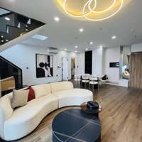 Bán Nhanh Căn Duplex Đông Nam, Full Nội Thất Mới, Giá Rẻ Sky Oasis